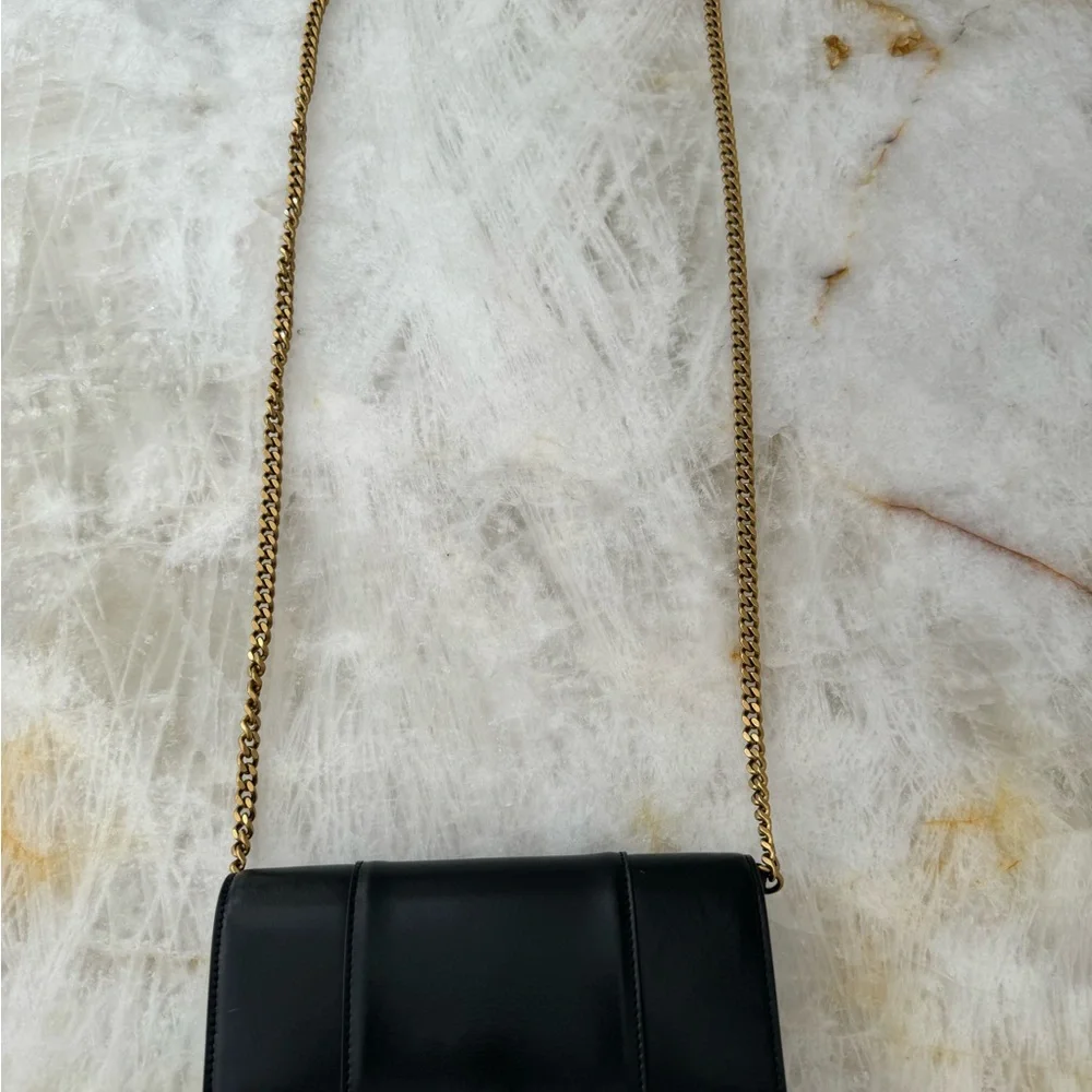 Balenciaga Wallet on Chain - Picture 2 of 5